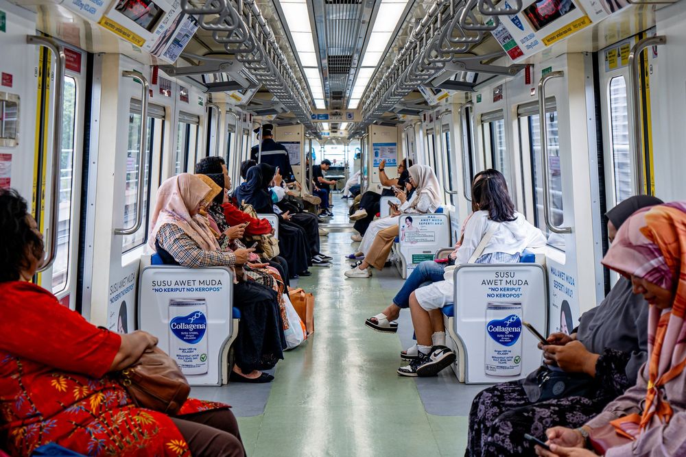 LRT Interior Full Wrao